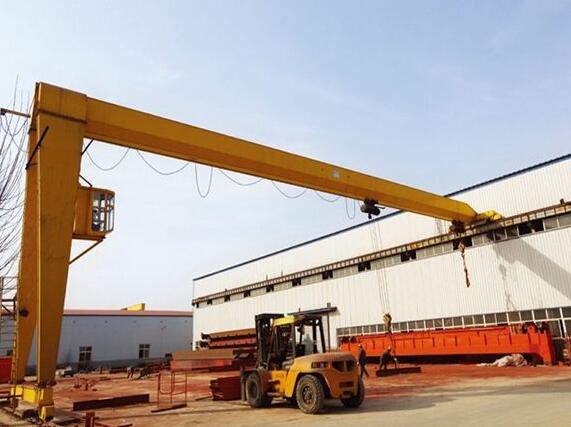 電動(dòng)葫蘆半門式起重機(jī)圖片 電動(dòng)葫蘆半門式起重機(jī)圖片