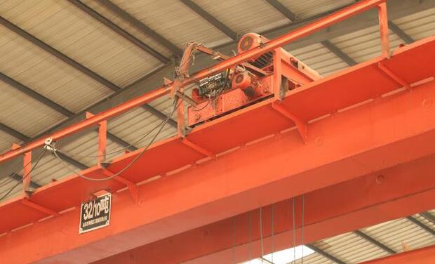 電動(dòng)葫蘆雙梁行車(chē) 電動(dòng)葫蘆雙梁行車(chē)